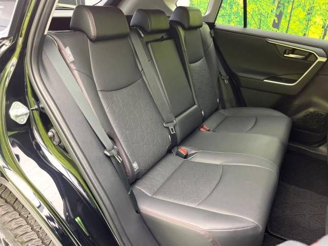 Toyota RAV4 2023-01 23523-9