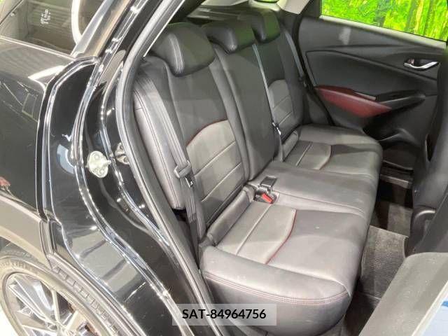 Mazda CX-3 2017-09 302057-9