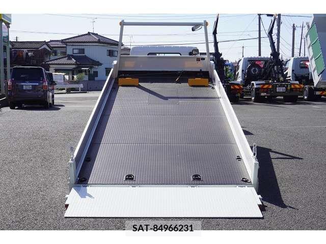 Mitsubishi CANTER 2022-10 264338-15