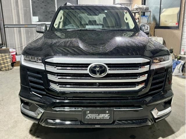 Toyota LAND CRUISER 2023-06 182941-2