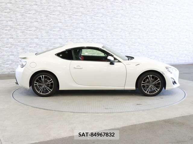 Toyota 86 2016-06 268942-13