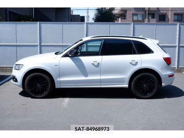 Audi Q5 2016-02 261374-1