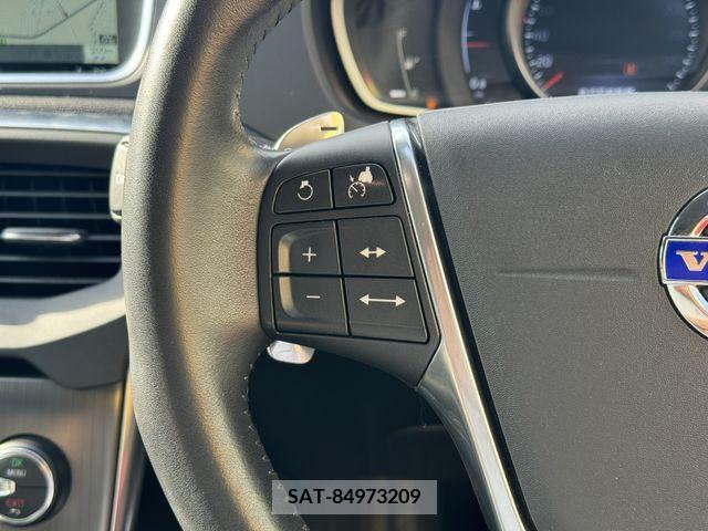 Volvo V40 2016-02 340197-12