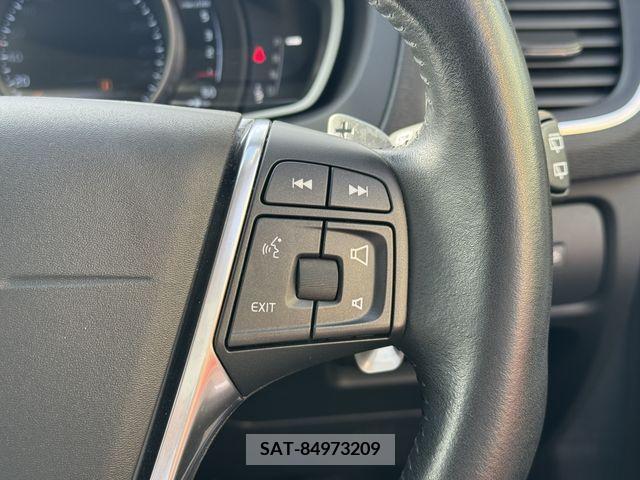 Volvo V40 2016-02 340197-11