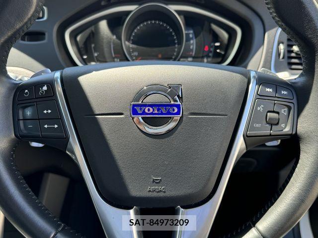 Volvo V40 2016-02 340197-10