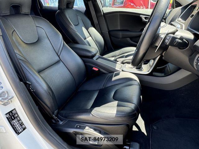Volvo V40 2016-02 340197-19