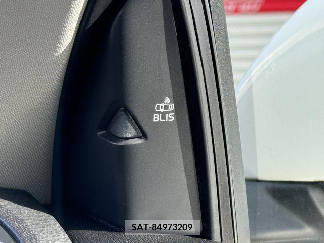 Volvo V40 2016-02 340197-18