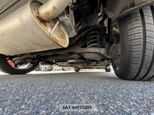 Volvo V40 2016-02 340197-25