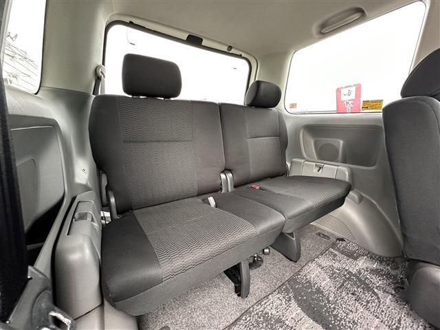 Toyota VOXY 2007-06 8652-15