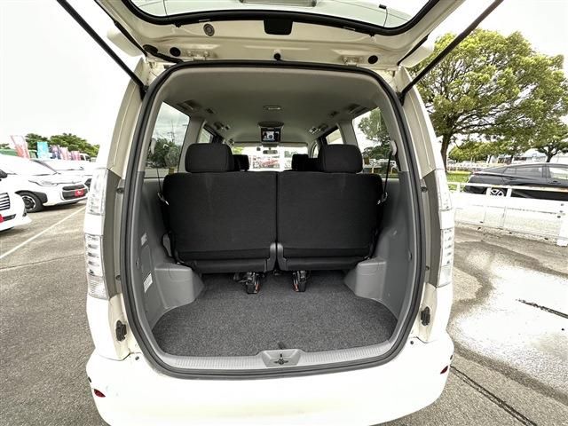 Toyota VOXY 2007-06 8652-18