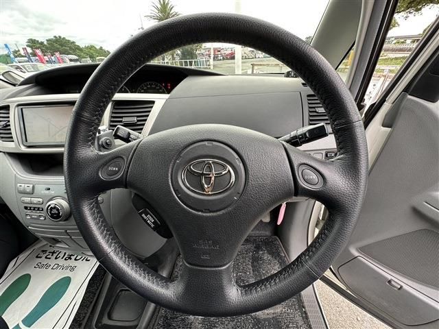 Toyota VOXY 2007-06 8652-9