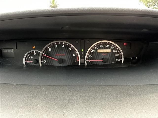 Toyota VOXY 2007-06 8652-5