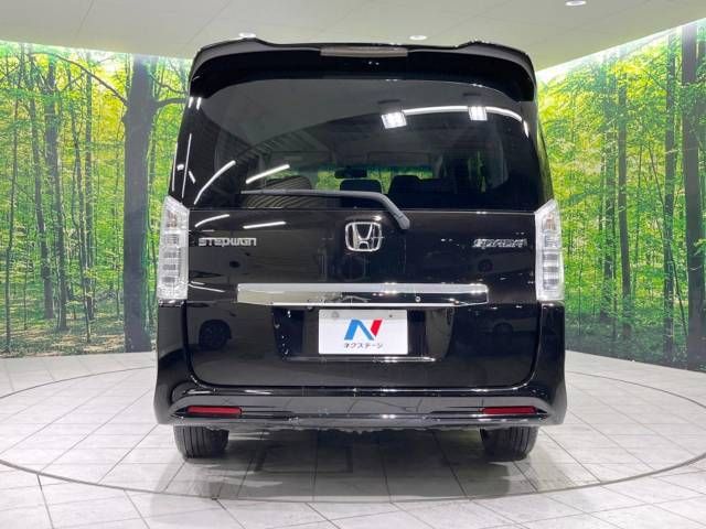Honda e 2014-03 184466-16