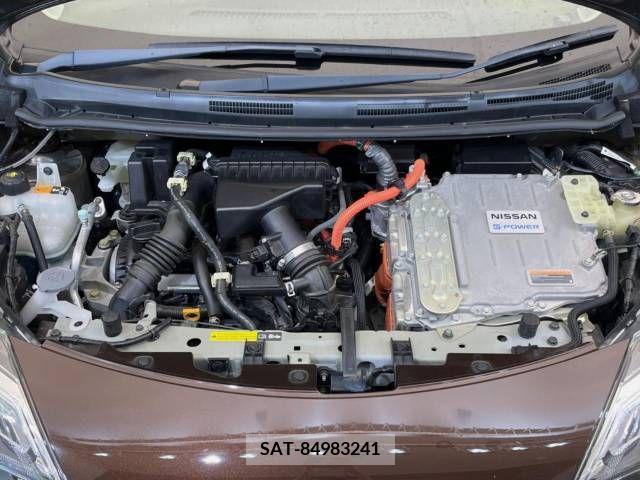 Nissan NOTE 2017-07 338522-18