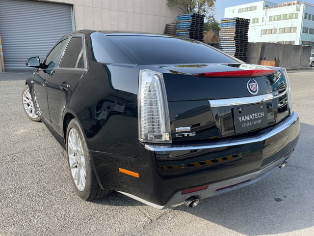 Cadillac CTS 2010-04 2408-1