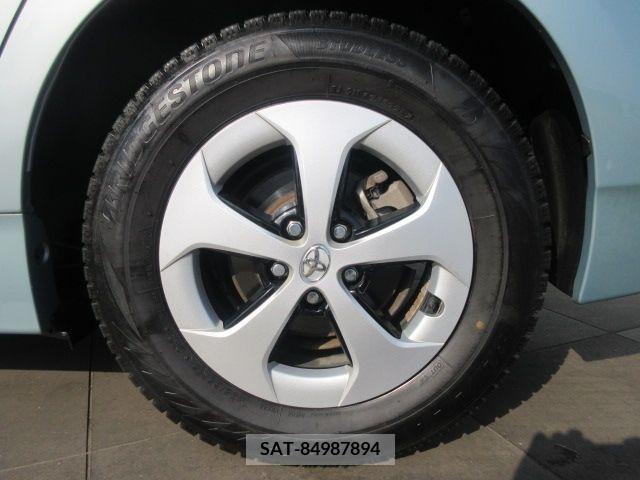 Toyota PRIUS 2013-08 281811-5
