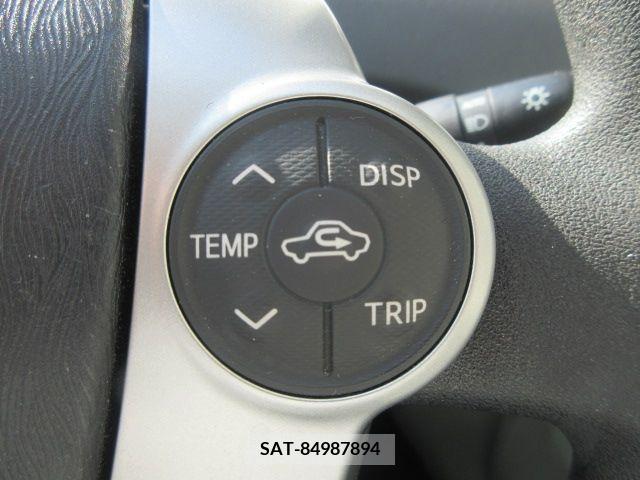 Toyota PRIUS 2013-08 281811-17
