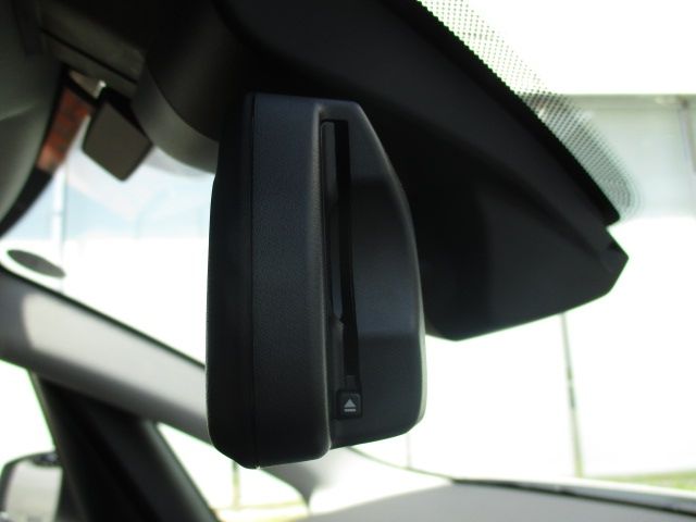 Bmw 2 SERIES 2021-08 2059-21