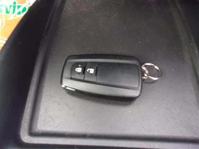 Toyota PRIUS 2019-09 3115-29