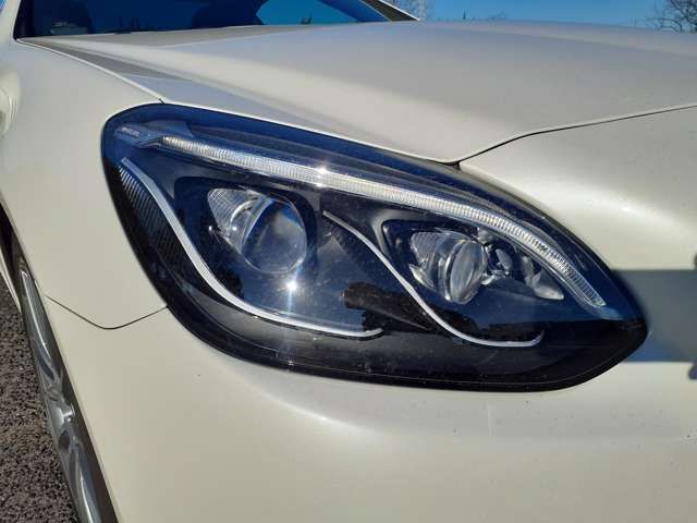 Mercedes Benz SLC 2017-07 1586-12