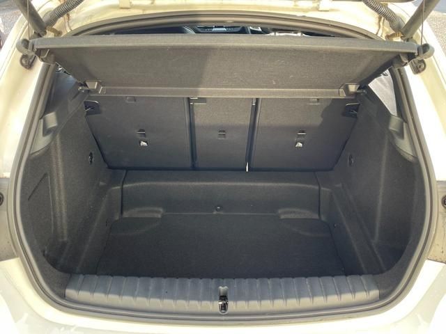 Bmw 1 SERIES 2021-08 15657-13