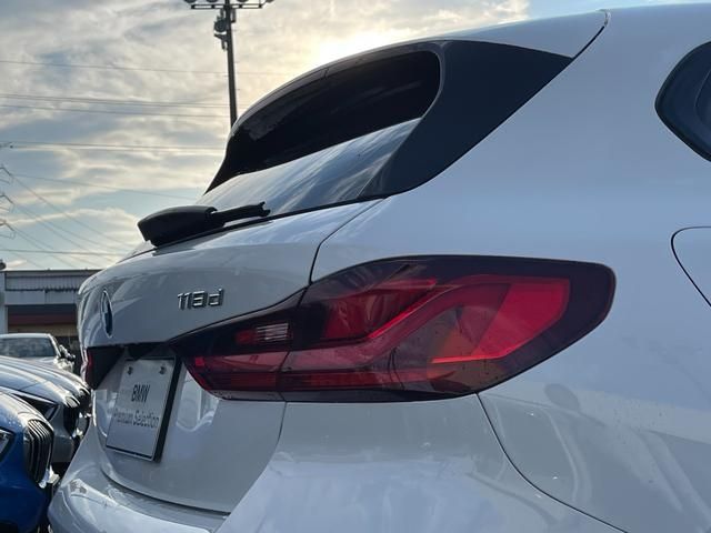 Bmw 1 SERIES 2021-08 15657-11