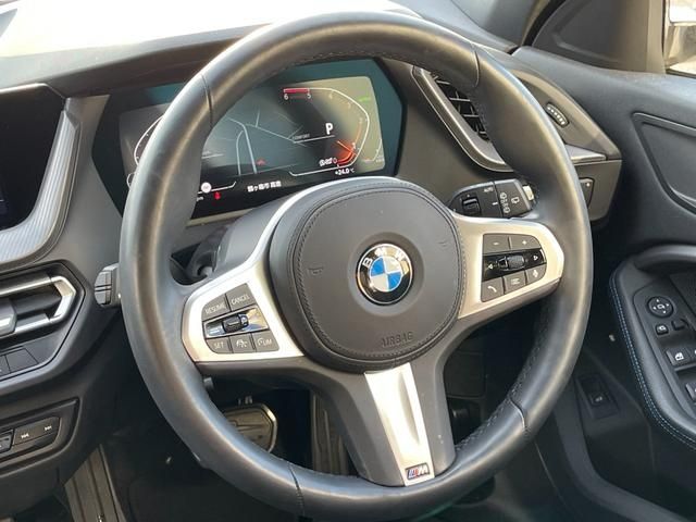 Bmw 1 SERIES 2021-08 15657-18