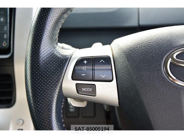Toyota VOXY 2011-02 247631-9