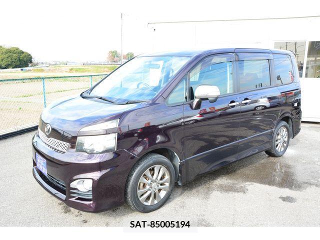 Toyota VOXY 2011-02 247631-4