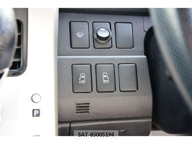 Toyota VOXY 2011-02 247631-10