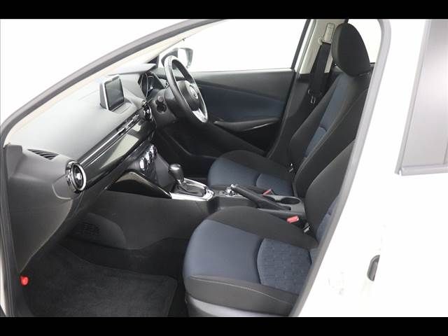 Mazda DEMIO 2015-09 5948-9