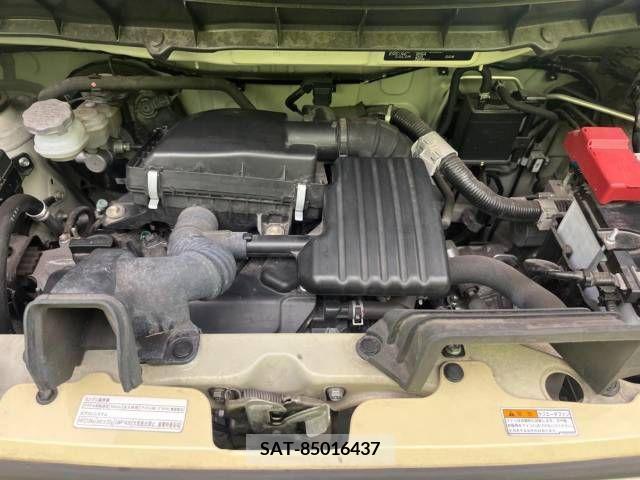 Suzuki SPACIA 2020-01 330418-18