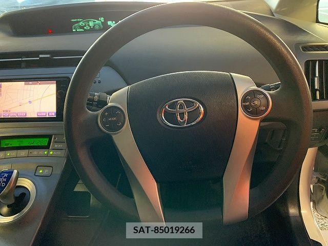 Toyota PRIUS 2014-09 206325-13