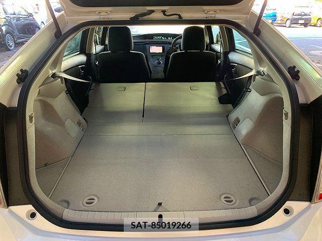Toyota PRIUS 2014-09 206325-15