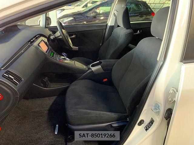 Toyota PRIUS 2014-09 206325-18