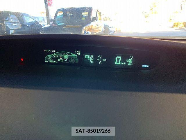 Toyota PRIUS 2014-09 206325-7