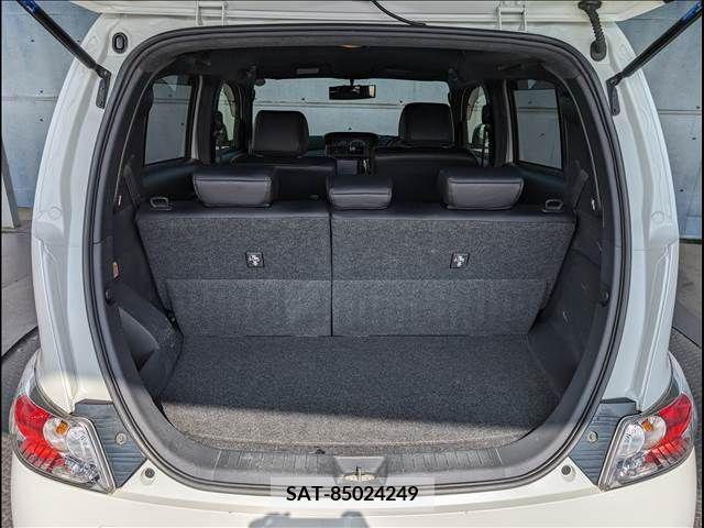 Toyota BB 2015-04 337254-11