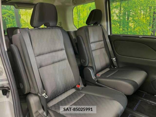 Nissan SERENA 2019-10 284159-10