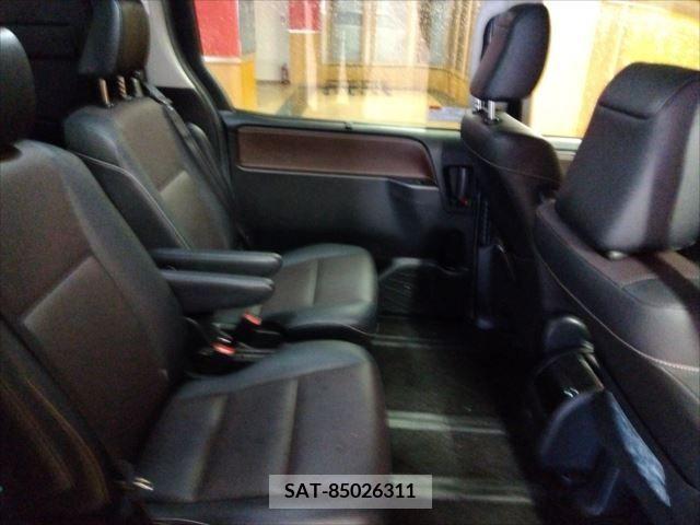 Toyota ESQUIRE 2016-06 206100-6