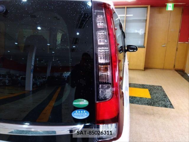 Toyota ESQUIRE 2016-06 206100-8