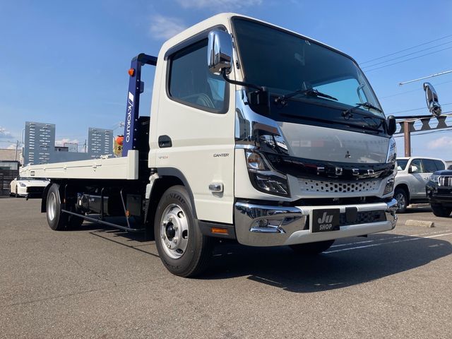 Mitsubishi CANTER 2022-06 7818-29