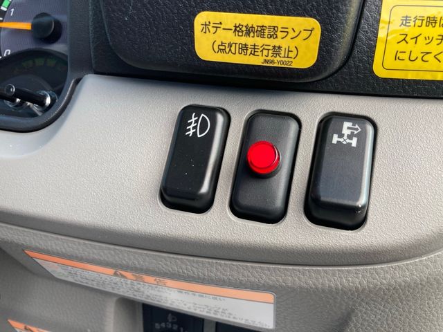 Mitsubishi CANTER 2022-06 7818-18