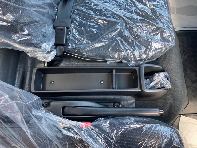 Mitsubishi CANTER 2022-06 7818-26