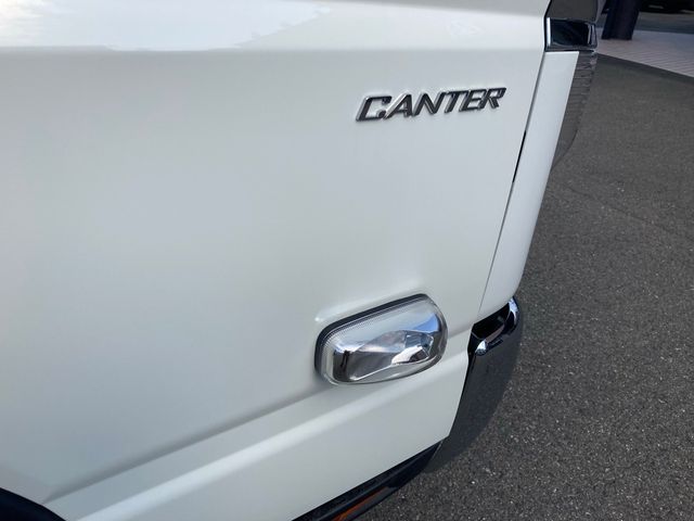 Mitsubishi CANTER 2022-06 7818-14