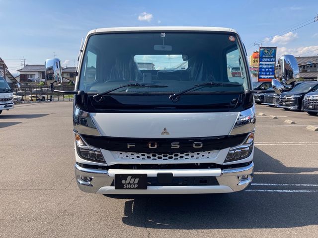 Mitsubishi CANTER 2022-06 7818-1