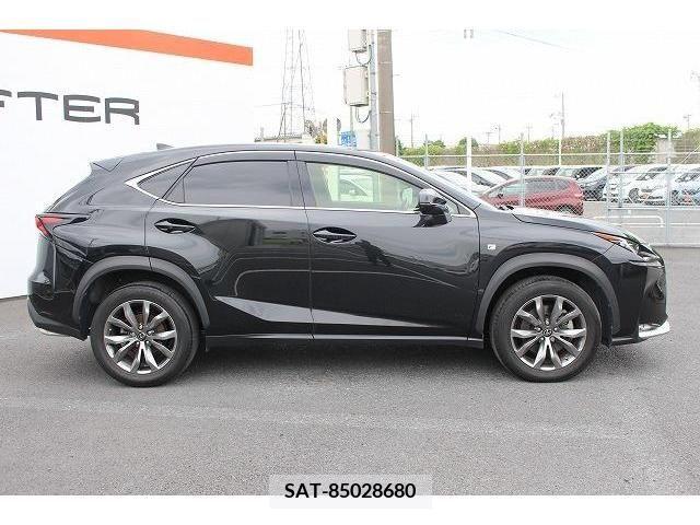 Lexus NX 2016-07 275606-7