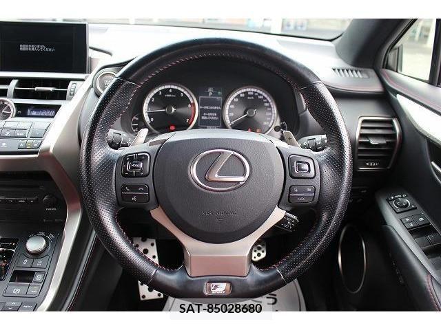 Lexus NX 2016-07 275606-15