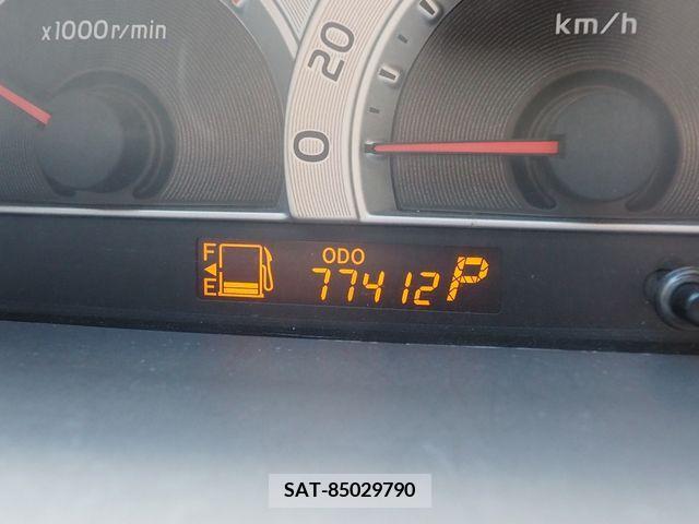 Toyota SIENTA 2011-11 298363-2