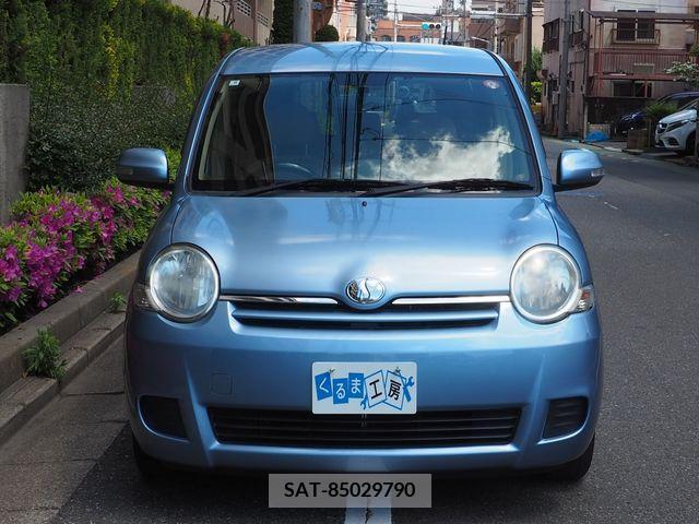 Toyota SIENTA 2011-11 298363-14