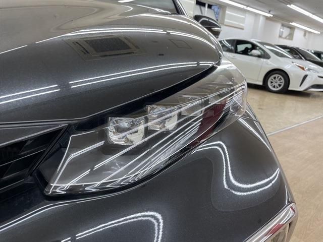 Toyota Mirai 2017-08 21842-8